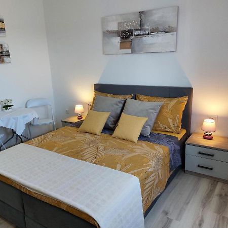 Room Violeta Rovinj Exterior photo