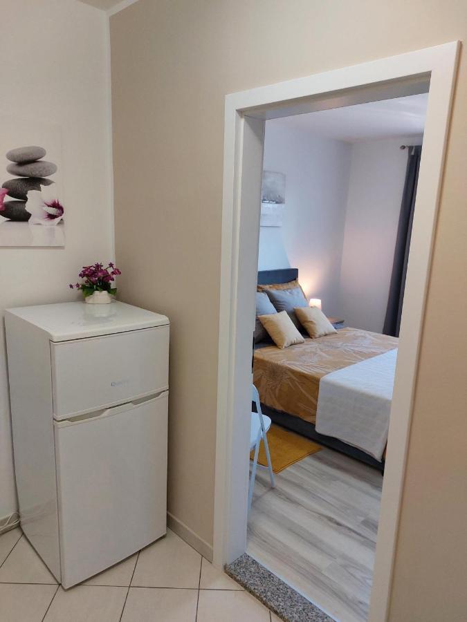 Room Violeta Rovinj Exterior photo